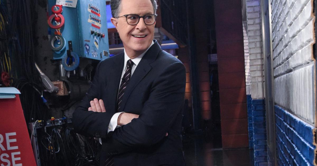 بول مكارتني يساعد ستيفن كولبيرت في توديع برنامج The Late Show بعرض نهائي طموح | ترفيه
